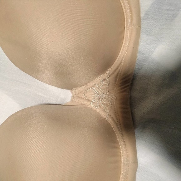 Amazon Essentials Bra Womens Size 36D Classic T-Shirt Bra Nude Underwire - Picture 7 of 7
